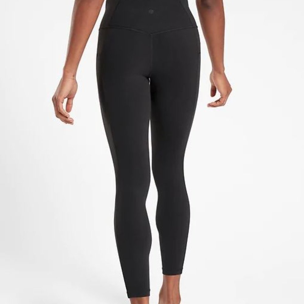 Athleta Salutation 7/8 leggings